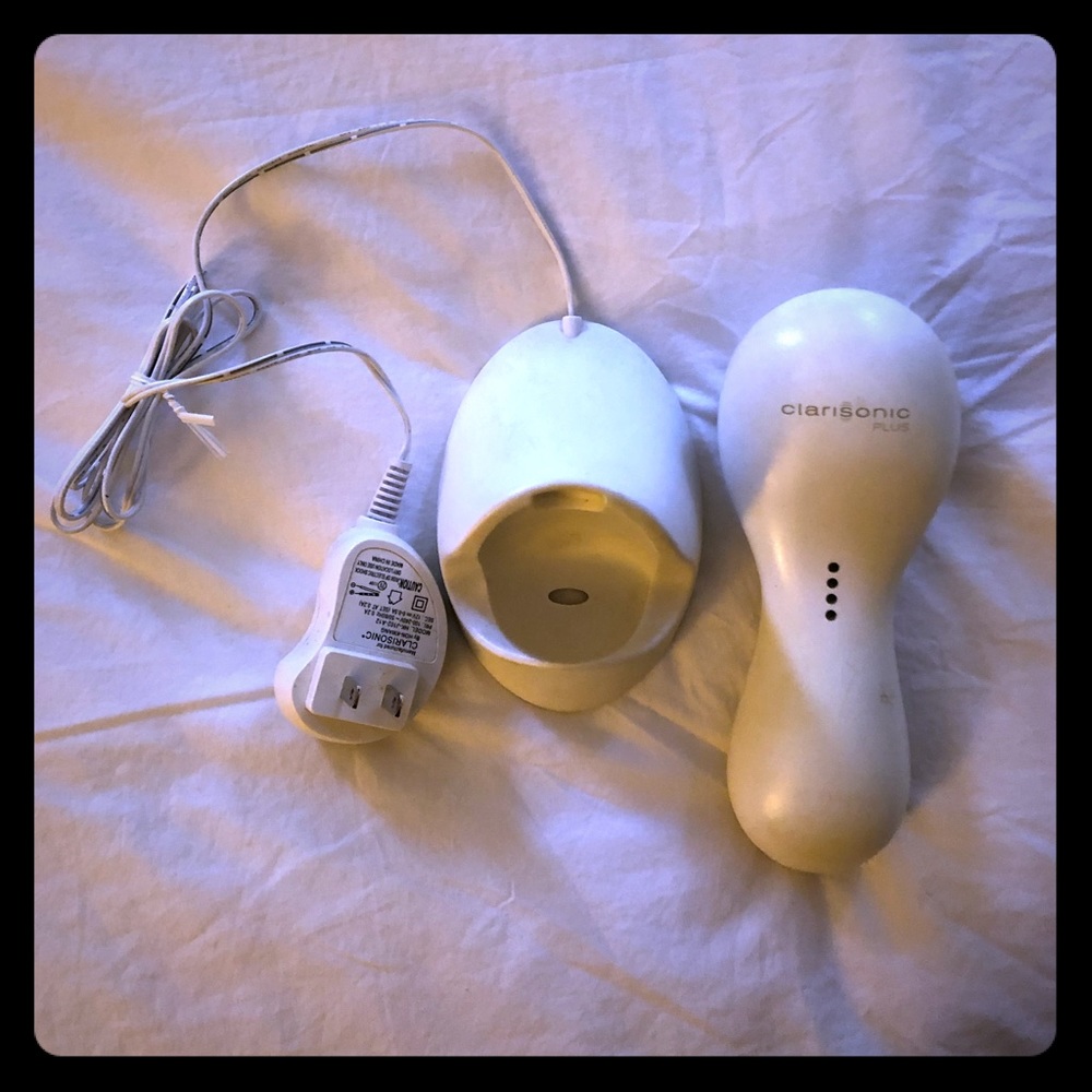 Clarisonic facebrush